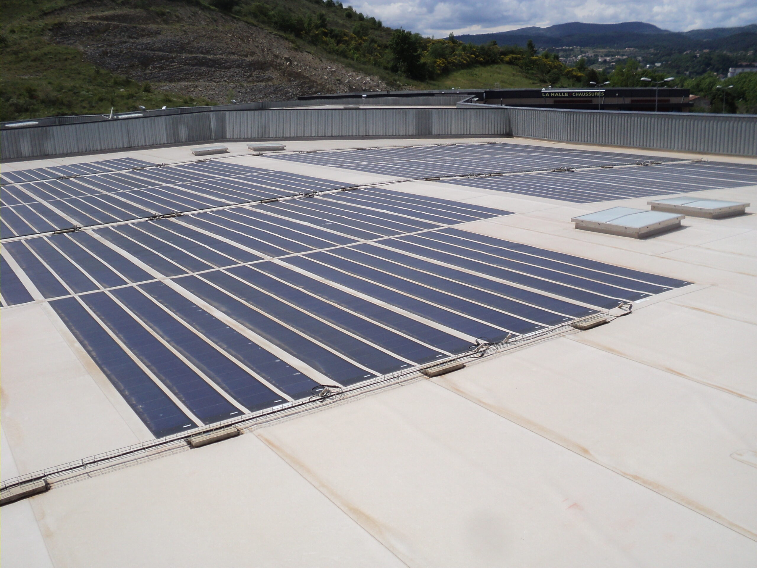 Panneaux photovoltaïques sur toiture